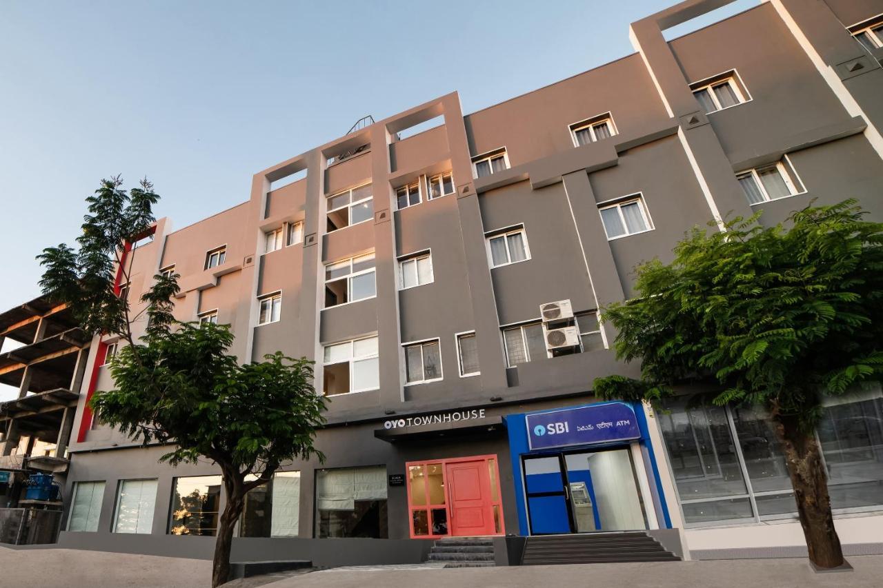 OYO Townhouse 234 SS Aero Prime Shamshabad Exterior foto