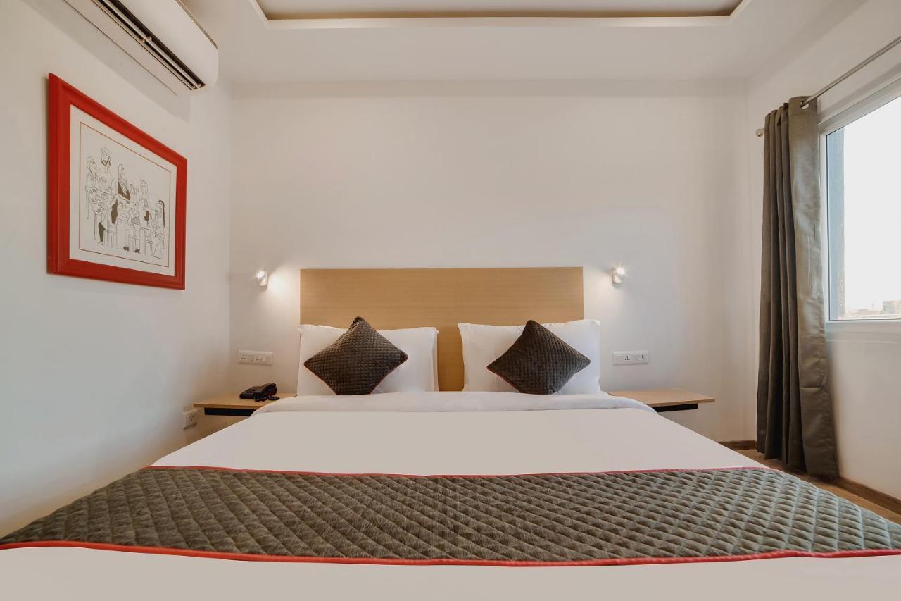 OYO Townhouse 234 SS Aero Prime Shamshabad Exterior foto