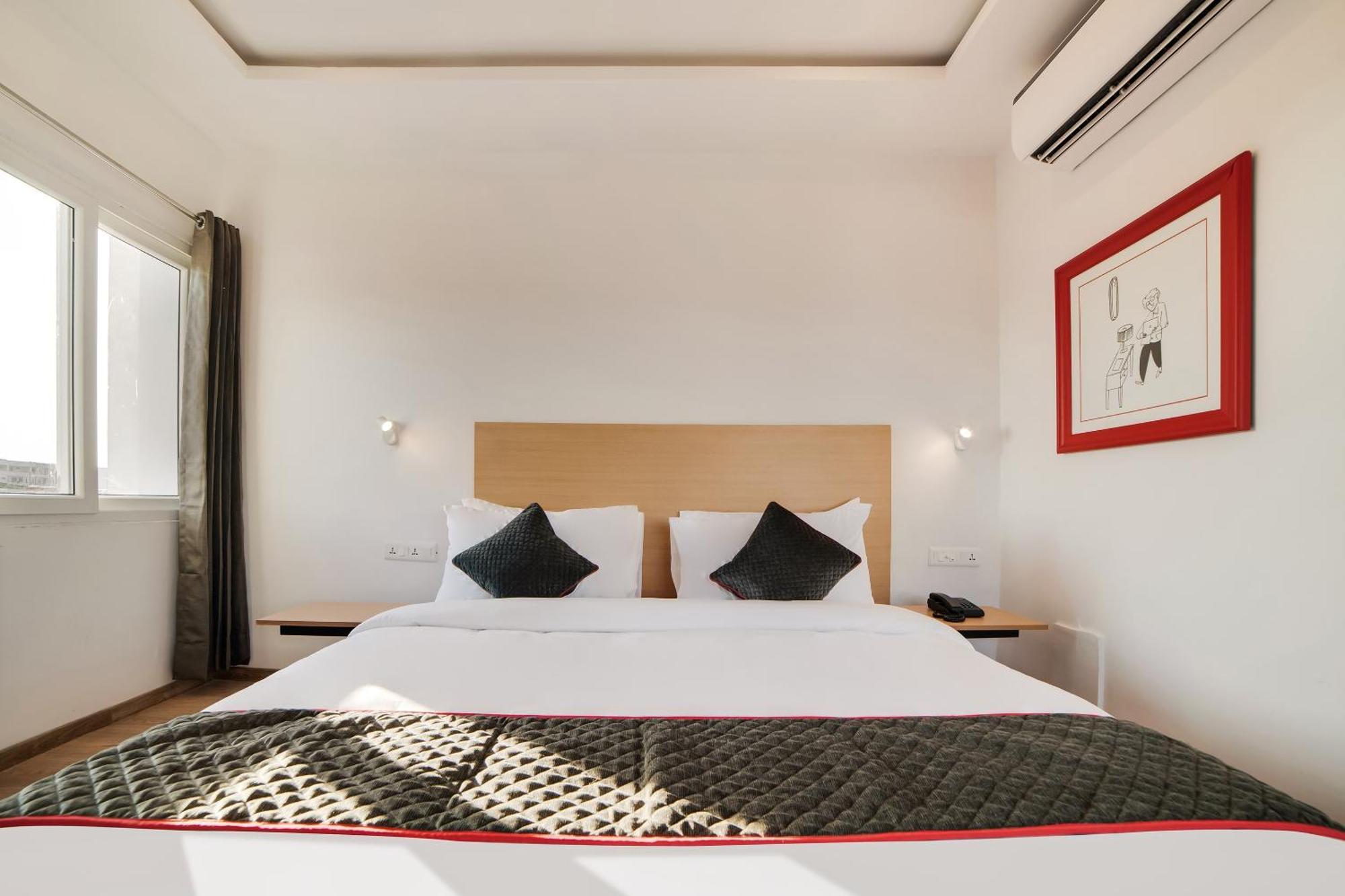 OYO Townhouse 234 SS Aero Prime Shamshabad Exterior foto