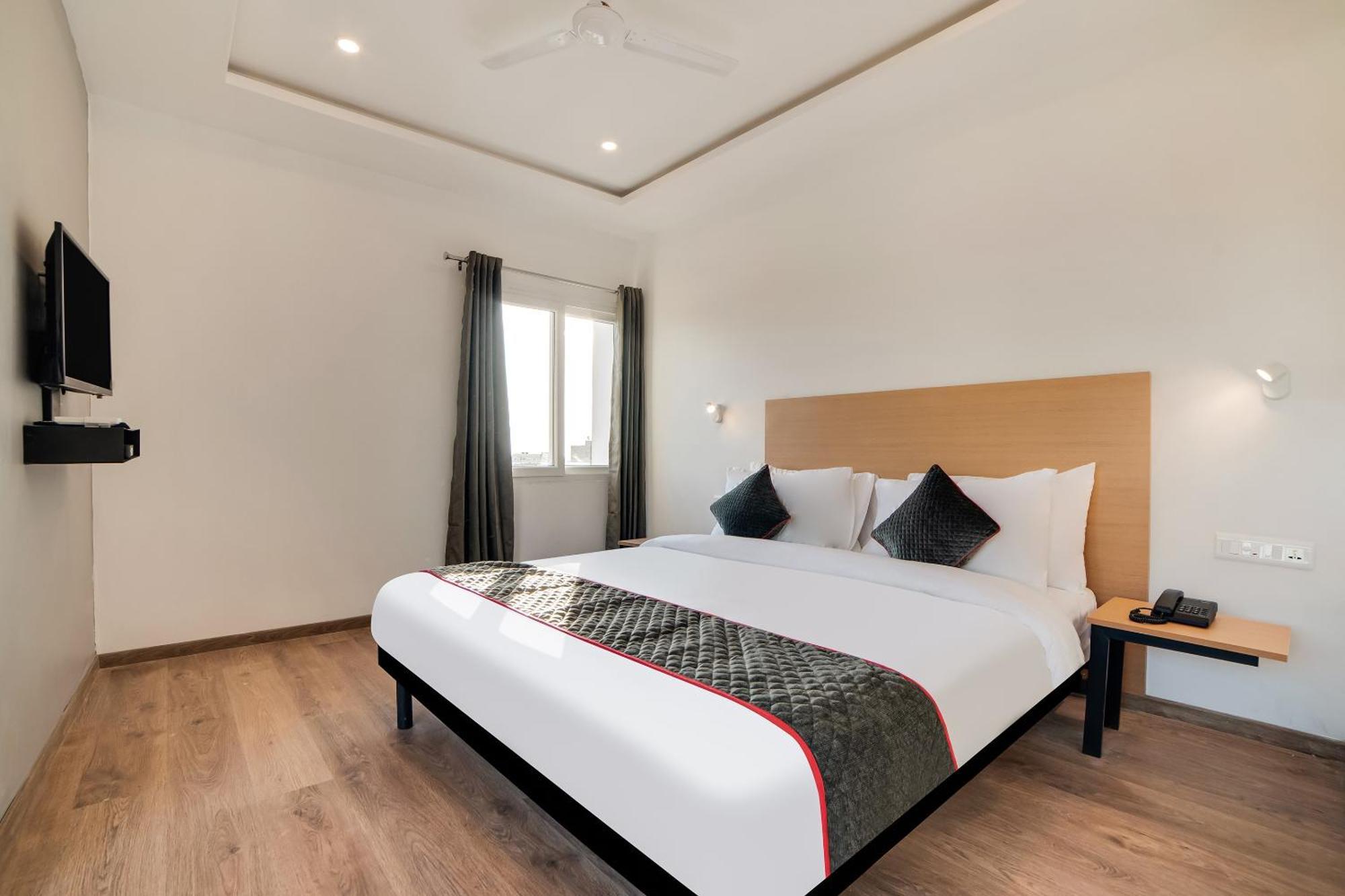 OYO Townhouse 234 SS Aero Prime Shamshabad Exterior foto