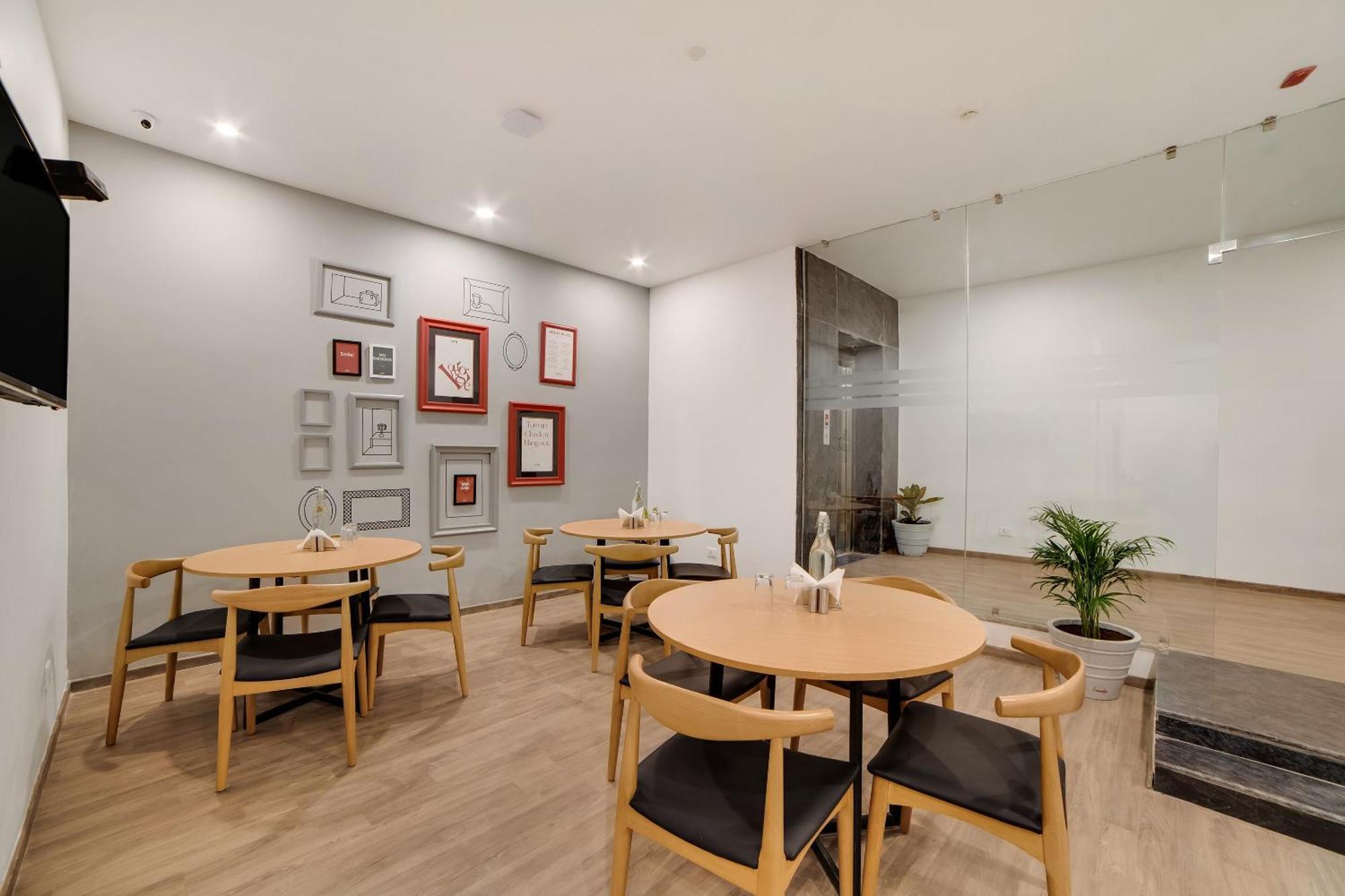 OYO Townhouse 234 SS Aero Prime Shamshabad Exterior foto